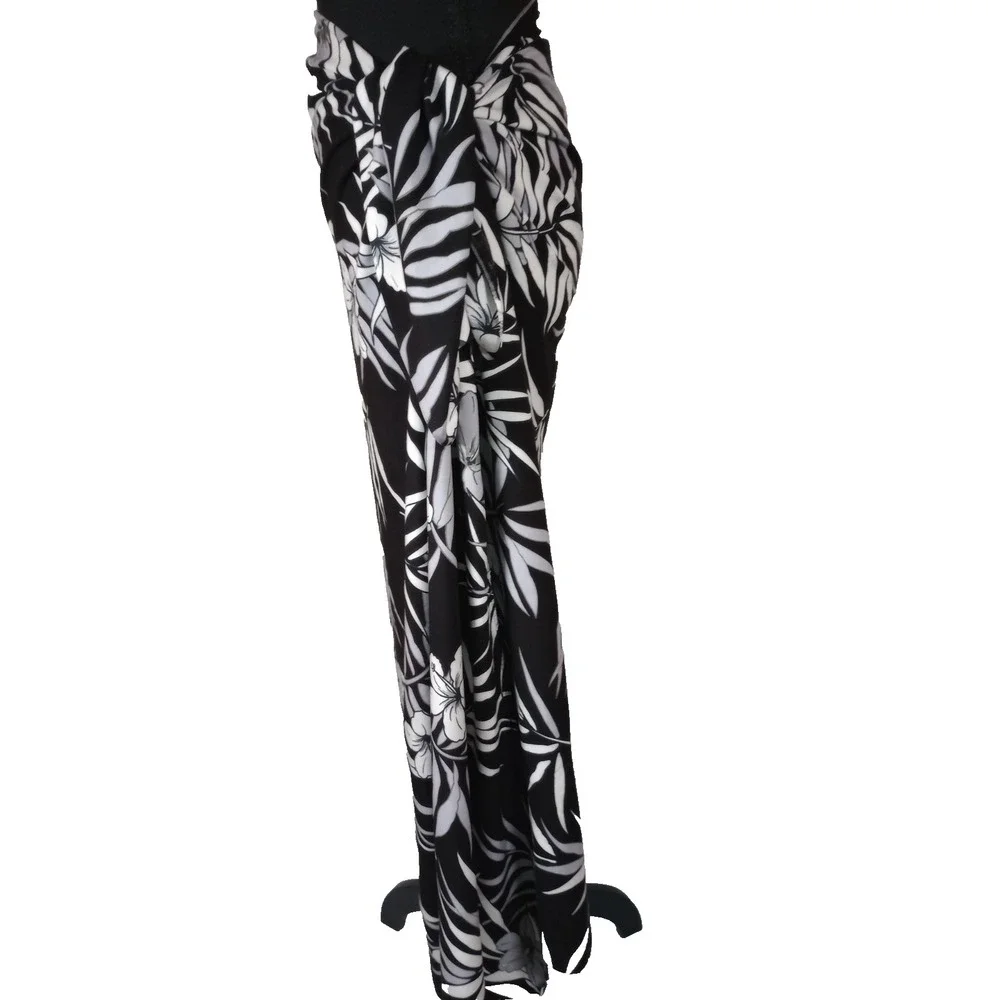White Stag Black White Floral Sarong Wrap Beach Cover Up Tropical XL